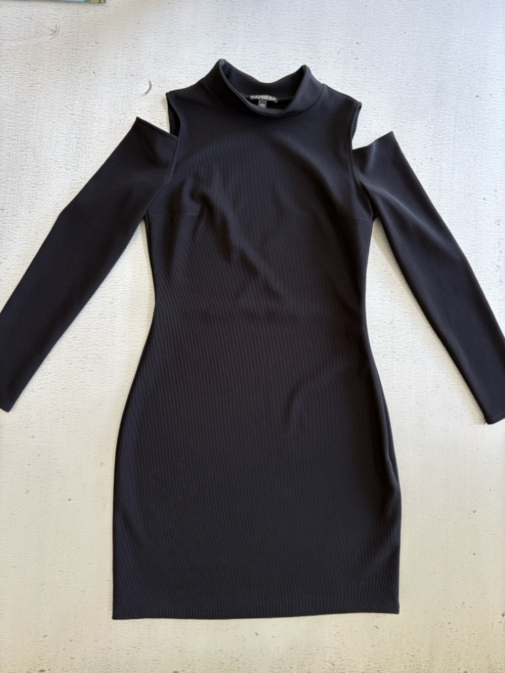 Express Black Cold-Shoulder Long Sleeve Bodycon Dress